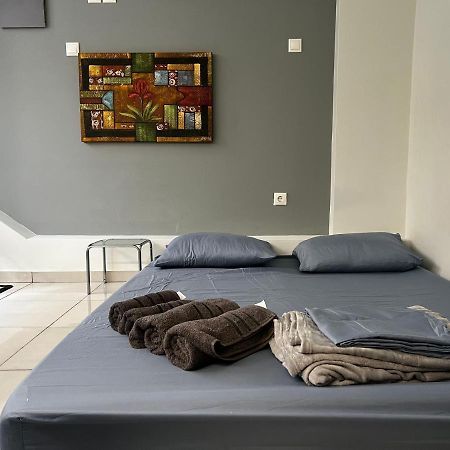 Budget Private Room In The Center Athens Exterior photo